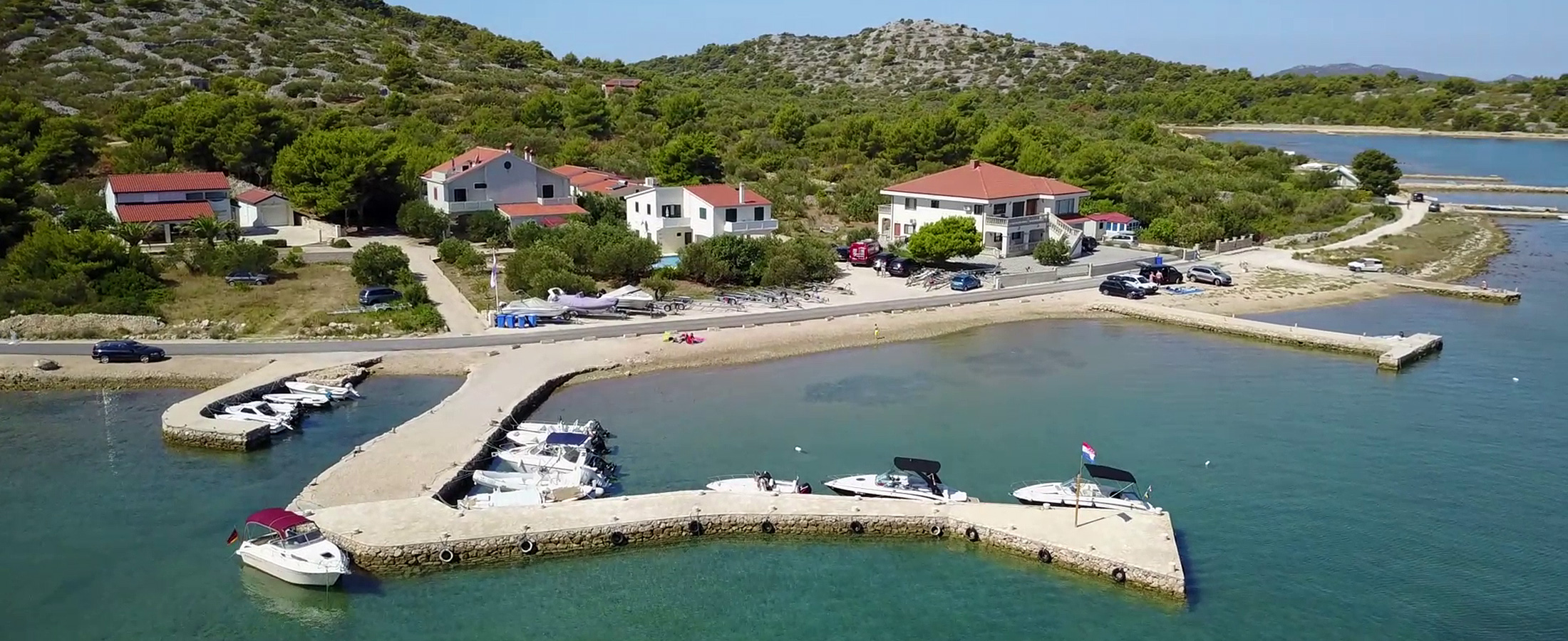 apartmani uz samo more